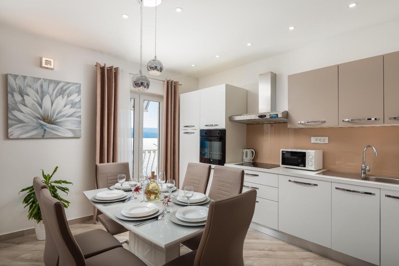 Fba Family Beach Apartments Omiš Kültér fotó