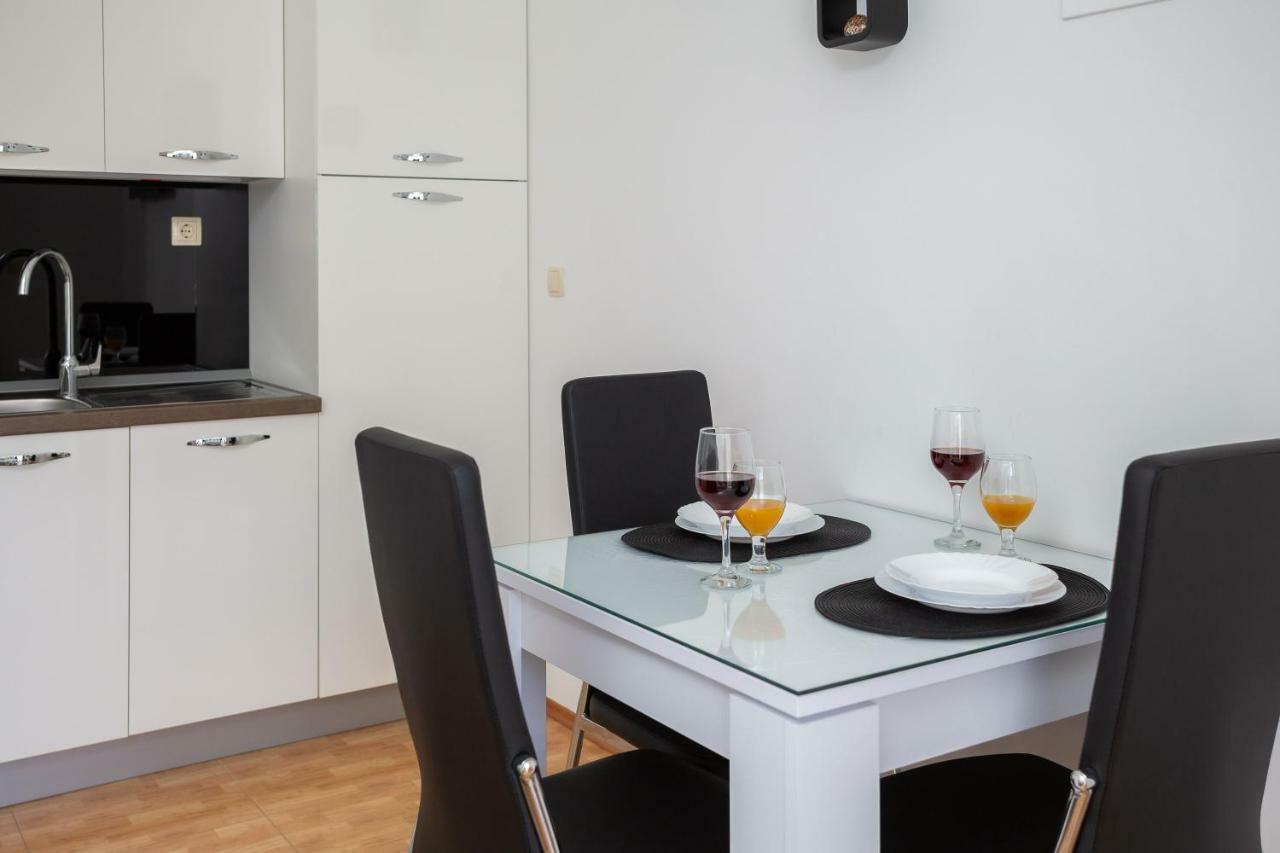 Fba Family Beach Apartments Omiš Kültér fotó