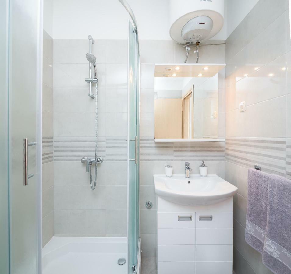 Fba Family Beach Apartments Omiš Kültér fotó