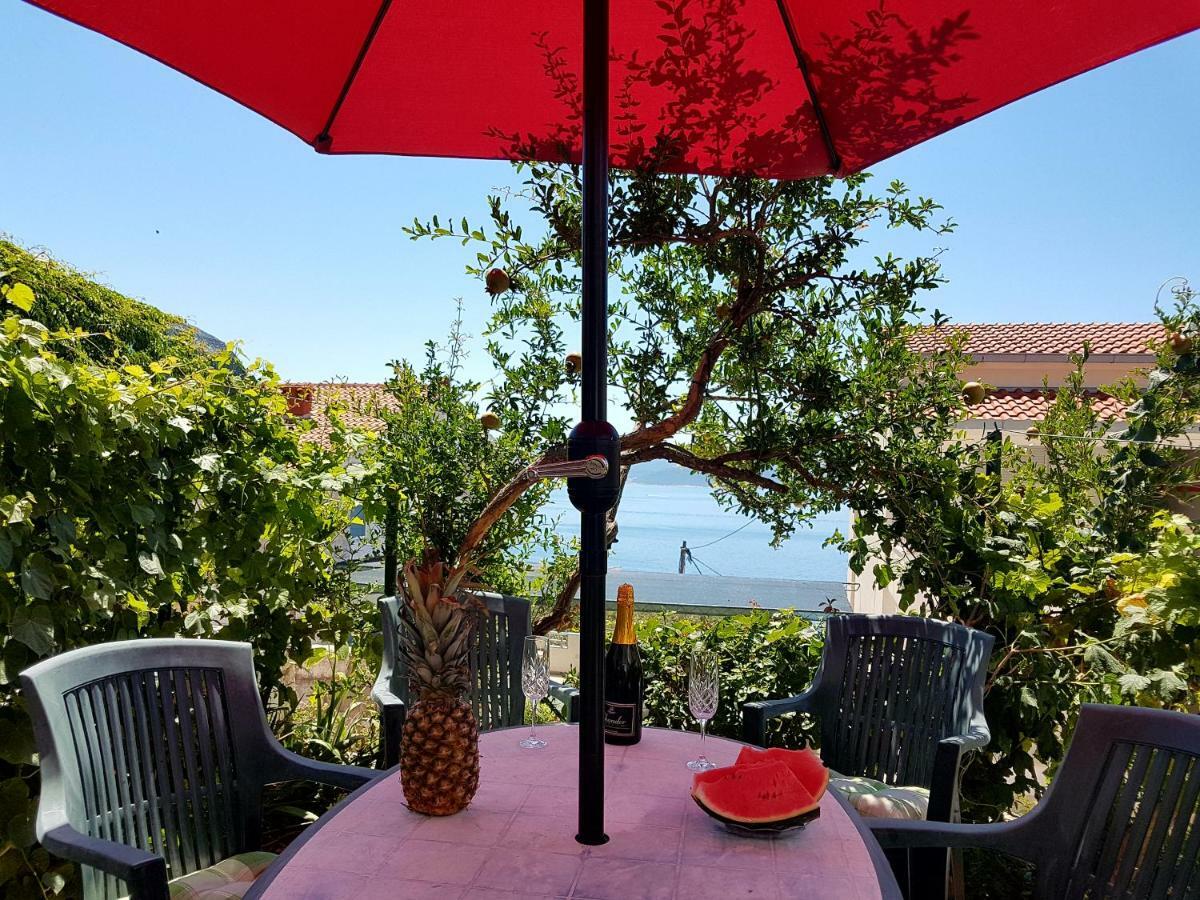 Fba Family Beach Apartments Omiš Kültér fotó